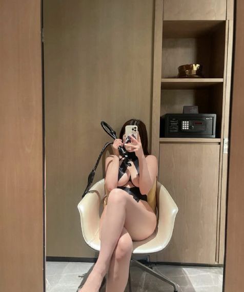 《午夜诊所》电影_DVD高清电影在线